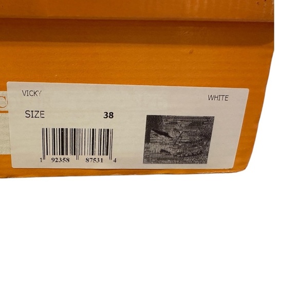 Miz Mooz 100% leather white loafer shoes size 8 New in box - Picture 8 of 9